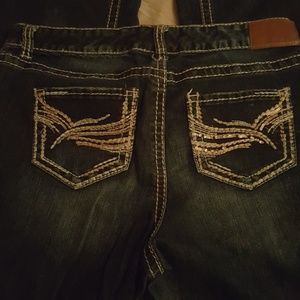 Maurices jeans
